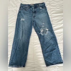 Levi’s Ribcage Straight Ankle Distressed Jeans